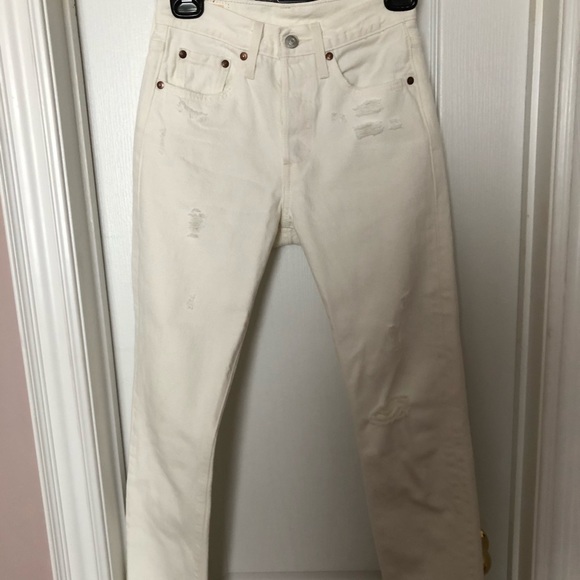 Levi’s white jeans - Picture 1 of 5